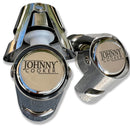 Stopper Hermético para Espumantes Johnny Cooker em aço inox polido, vedação interna em silicone com dupla trava de segurança que se adapta a garrafas de espumantes em geral