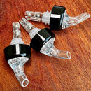 Pourer Johnny Cooker em polímero acrílico com sistema de esferas para dosagem exata de 30ml