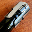 Stopper Hermético para Espumantes Johnny Cooker em aço inox polido, vedação interna em silicone com dupla trava de segurança que se adapta a garrafas de espumantes em geral