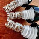 Pourer Johnny Cooker em polímero acrílico com sistema de esferas para dosagem exata de 30ml