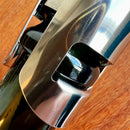 Stopper Hermético para Espumantes Johnny Cooker em aço inox polido, vedação interna em silicone com dupla trava de segurança que se adapta a garrafas de espumantes em geral